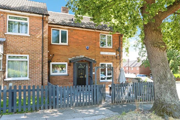 3 Bedroom End Of Terrace House For Sale In Becket Crescent, Sheffield, South Yorkshire, S8