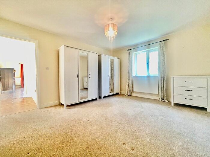 2 Bedroom Bungalow To Rent In Wadesmill, Hertford, SG12