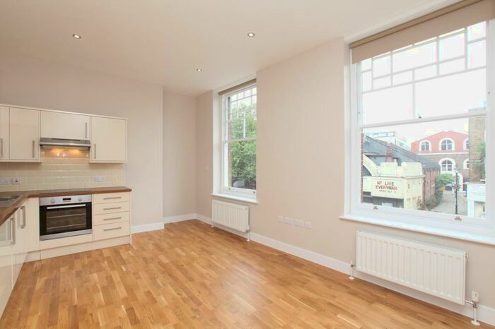 1 Bedroom Flat To Rent In Upper Street, London, N1