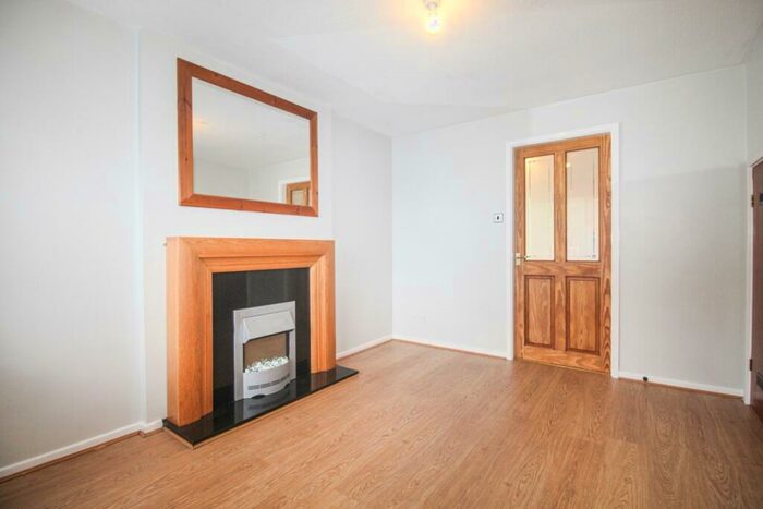 2 Bedroom Semi-Detached House To Rent In Kent Road, Pudsey, LS28