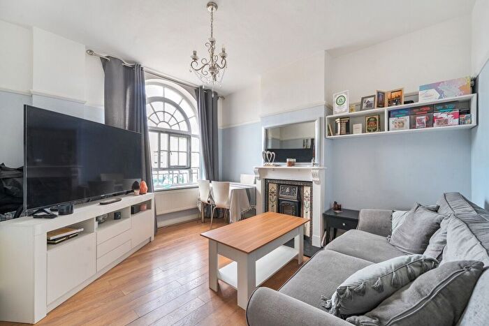 2 Bedroom Flat For Sale In High Street, Beckenham, BR3
