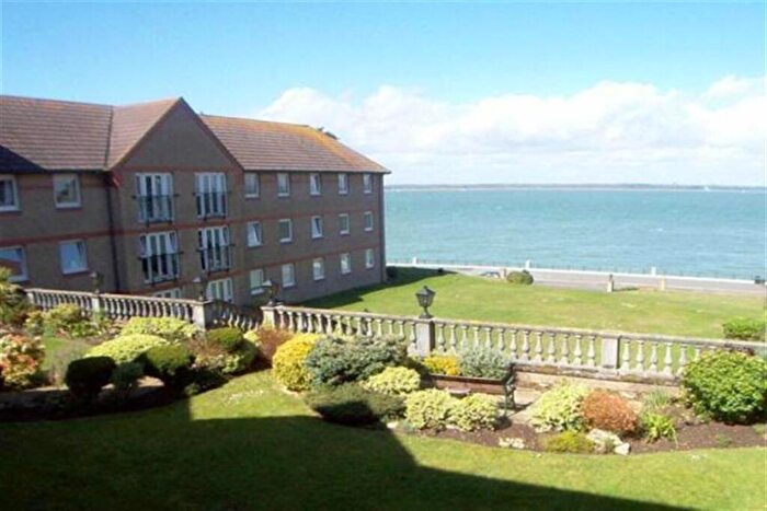 2 Bedroom Retirement Property To Rent In Egypt Esplanade, Cowes, PO31