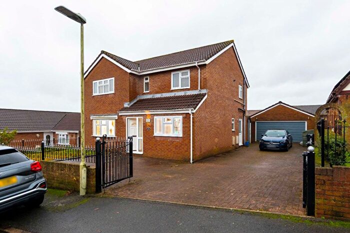 4 Bedroom Detached House For Sale In The Oaks, Quakers Yard, Treharris, CF46