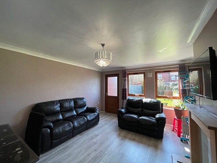 2 Bedroom Property To Rent In Newmarket Close, Coventry, CV6