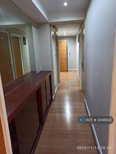 2 Bedroom Flat To Rent In Turnpike Link, Croydon, CR0