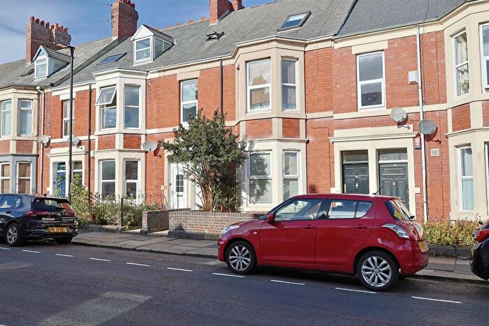 3 Bedroom Flat To Rent In Forsyth Road, Newcastle Upon Tyne, NE2