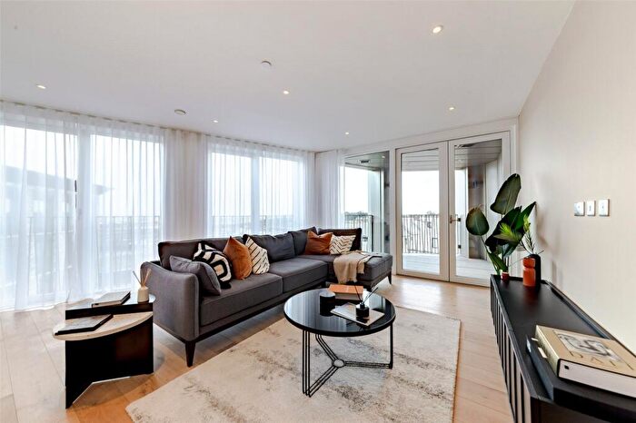 2 Bedroom Apartment To Rent In The Ash Building, Rudduck Way, Cambridge, CB3