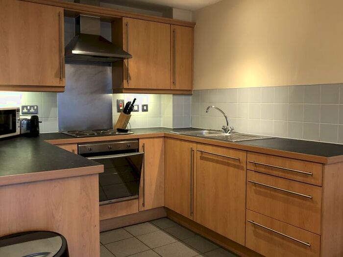 2 Bedroom Apartment To Rent In Velocity West, City Walk, LS11