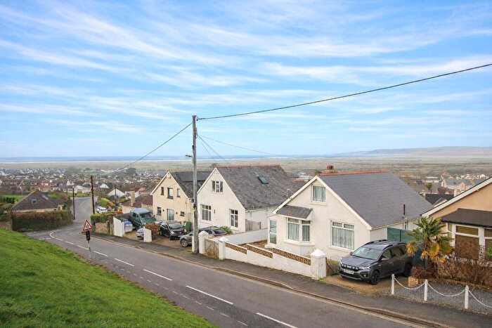 3 Bedroom Detached House For Sale In Sandymere Road, Northam, Bideford, EX39