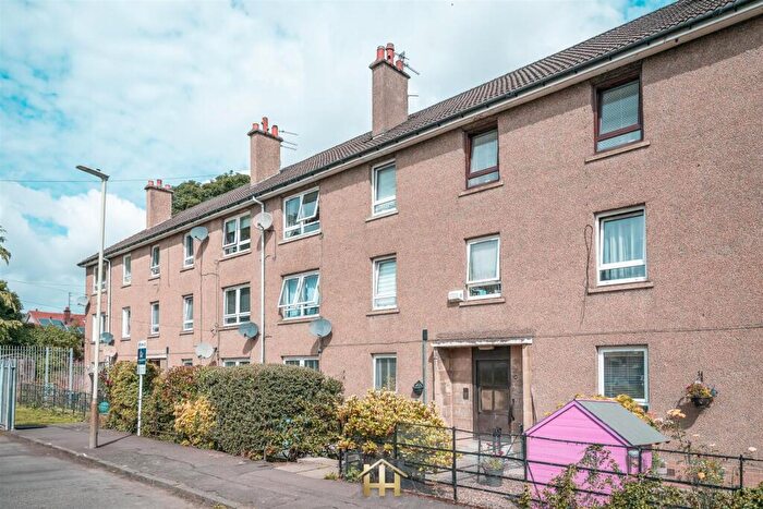 2 Bedroom Flat For Sale In Mclean Street, Dundee, DD3