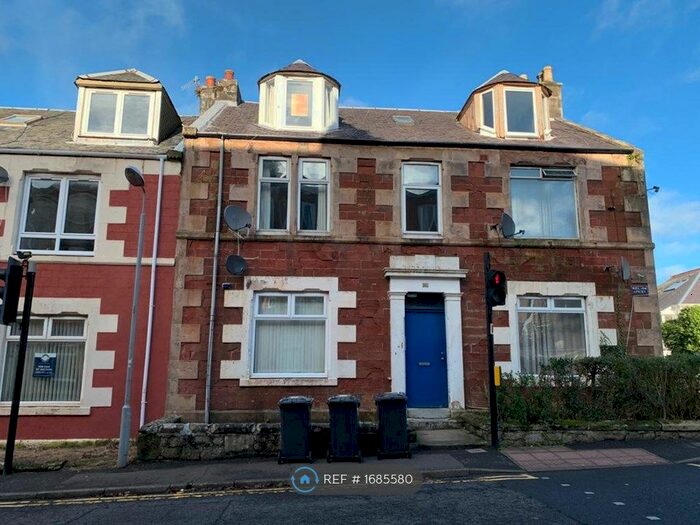 2 Bedroom Flat To Rent In Nelson Street, Largs, KA30