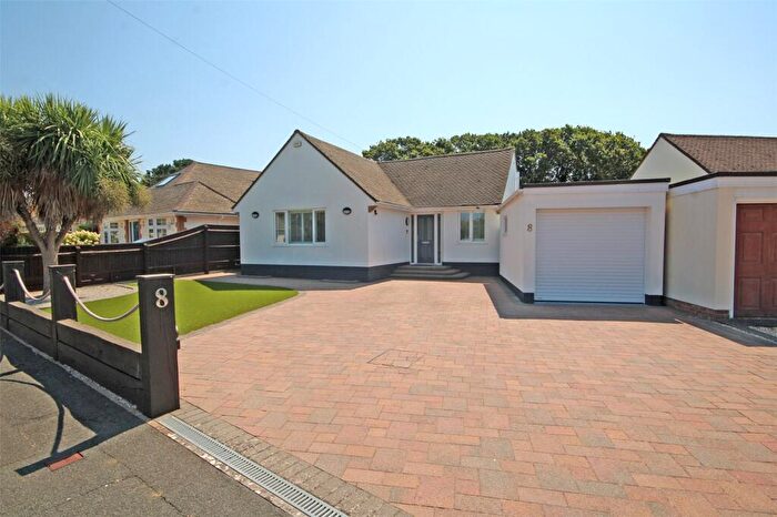 3 Bedroom Bungalow For Sale In Greenacre, Barton On Sea, New Milton, Hampshire, BH25