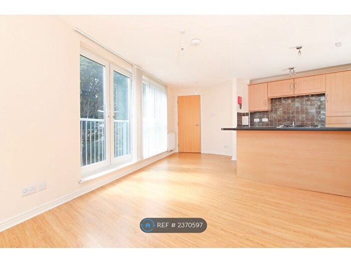 1 Bedroom Flat To Rent In Bonnyhaugh Lane, Edinburgh, EH6