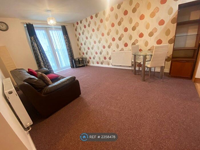 2 Bedroom Flat To Rent In Caldon House, Northolt, UB5