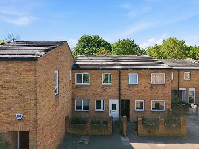 4 Bedroom Terraced House To Rent In Wynter Street, London, SW11