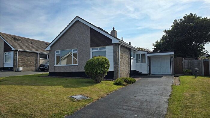 3 Bedroom Bungalow For Sale In Trehwfa Road, Holyhead, Isle Of Anglesey, LL65