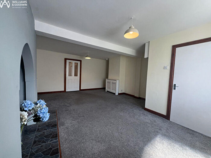 3 Bedroom Terraced House For Sale In High Street, Malltraeth, Anglesey, LL62