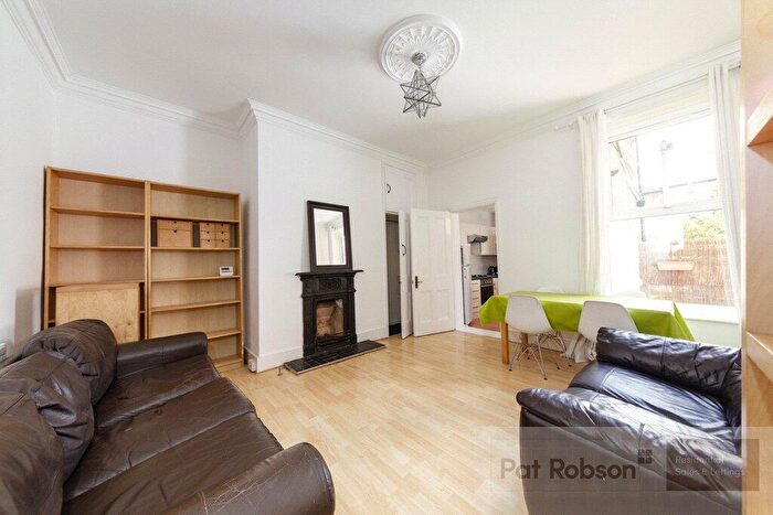 2 Bedroom Apartment To Rent In Bayswater Road, Jesmond, Newcastle Upon Tyne, NE2