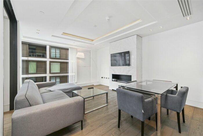 3 Bedroom Flat To Rent In Kensington High Street, London, W14