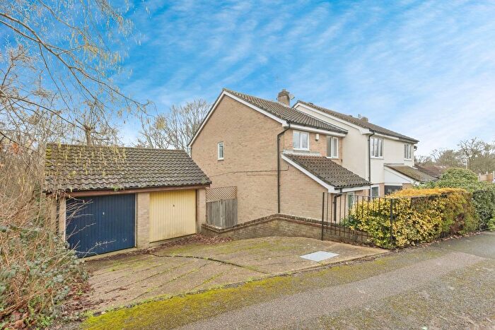 3 Bedroom End Of Terrace House For Sale In Blackthorn Avenue, Tunbridge Wells, TN4