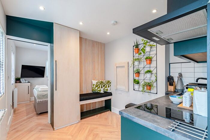 1 Bedroom Flat To Rent In Elmfield Road, London, SW17