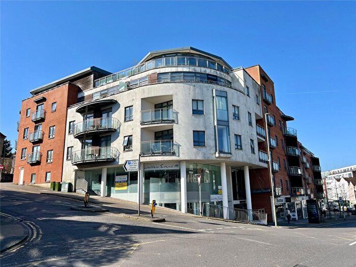 2 Bedroom Flat For Sale In Trinity Gate, Epsom Road, Guildford, Surrey, GU1