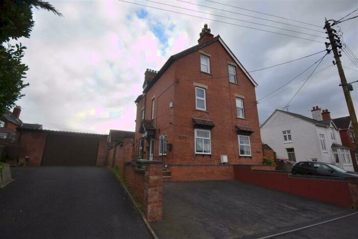 4 Bedroom Detached House To Rent In Bridge Street, Ledbury, Herefordshire, HR8