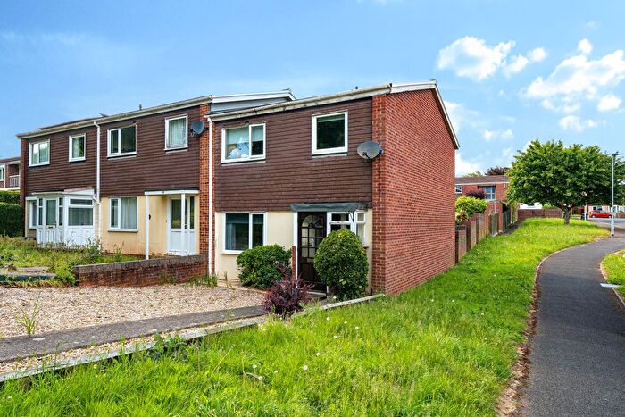 3 Bedroom Semi-detached House For Sale In Lime Crescent, Taunton, TA1