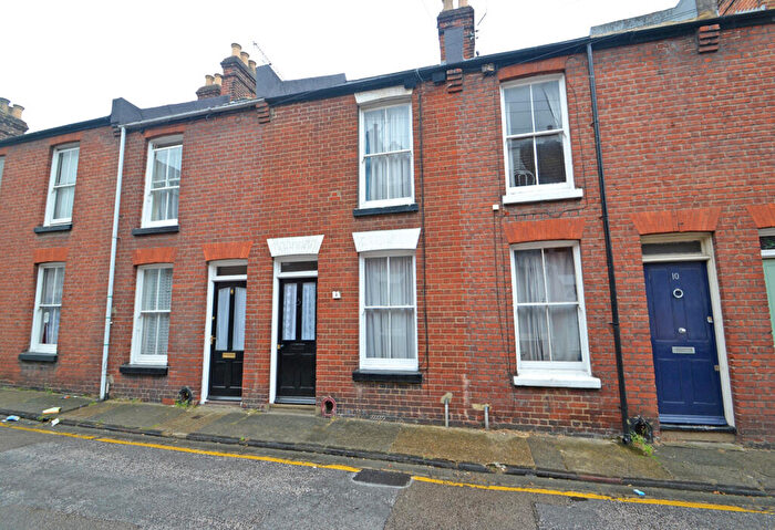 2 Bedroom House To Rent In Albion Place, Canterbury, Kent, CT1
