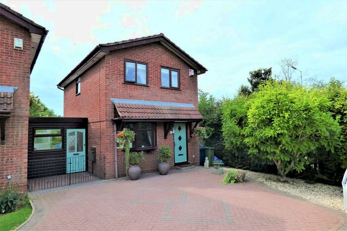 2 Bedroom Link Detached House For Sale In Liberty Park, Stafford, ST17