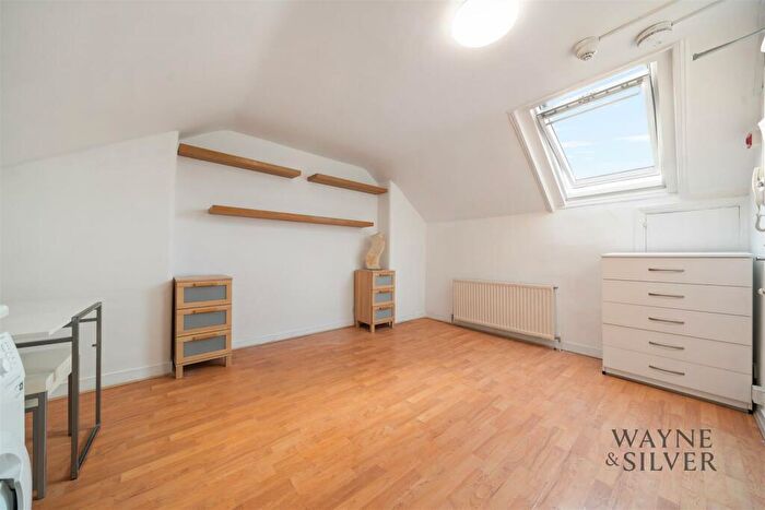 Apartment To Rent In Roderick Road, Belsize Park, NW3