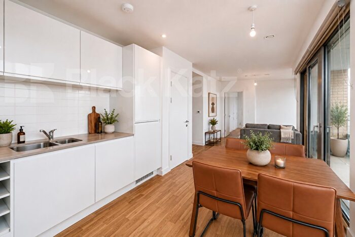 1 Bedroom Flat To Rent In Seven Sisters Road, Seven Sisters, N15