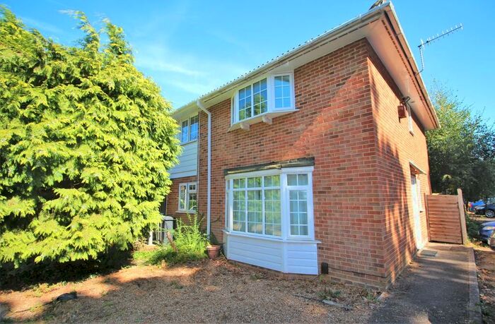 3 Bedroom End Of Terrace House To Rent In Cumberland Avenue, Guildford, GU2