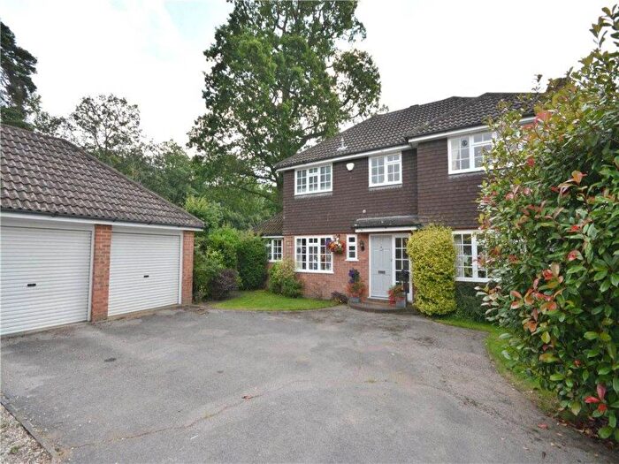 4 Bedroom Property To Rent In Lyndhurst Close, Bracknell, RG12