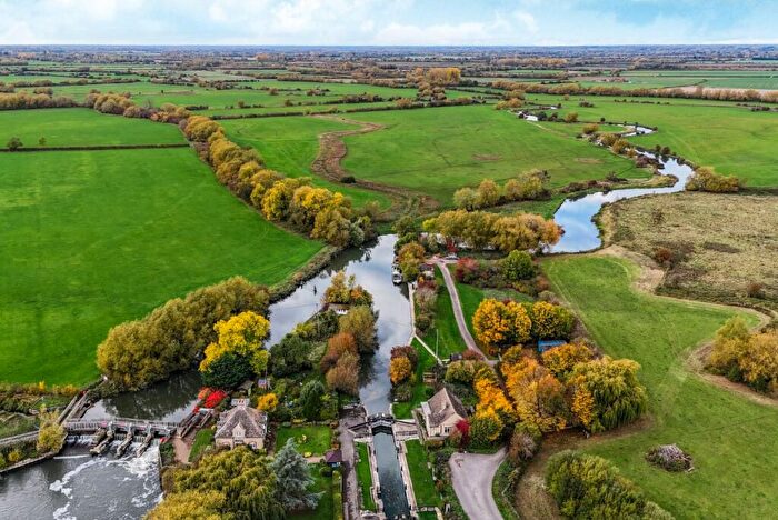 Land To Rent In Rushey Lock, Buckland Marsh, Faringdon, Oxfordshire, SN7