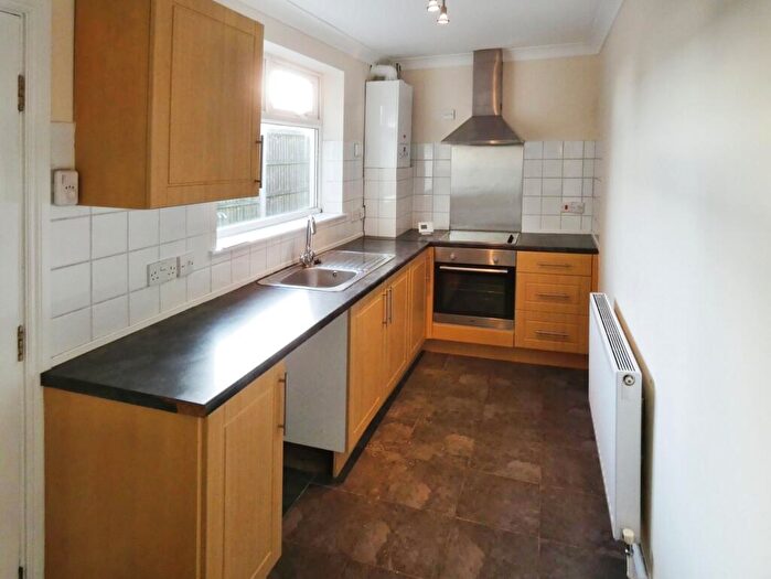 2 Bedroom Semi-Detached House To Rent In Columbia Street, Huthwaite, NG17