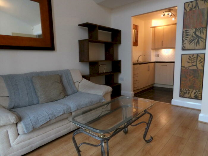 2 Bedroom Apartment To Rent In Wheeleys Lane, Park Central, B15