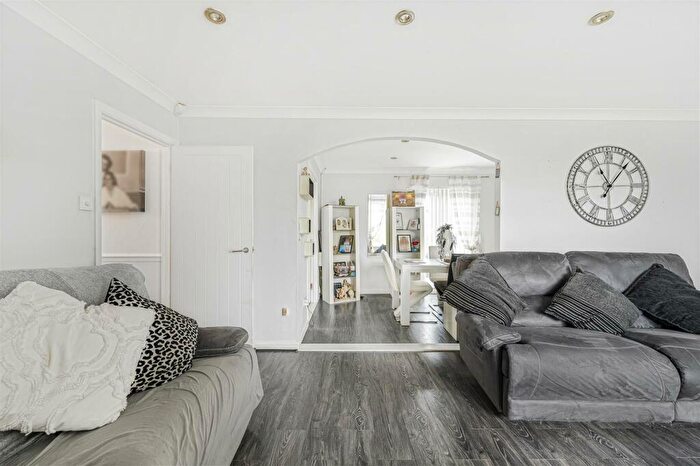 2 Bedroom Detached Bungalow For Sale In Arundel Road, Peacehaven, BN10