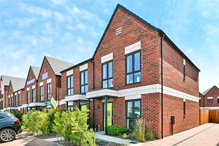 3 Bedroom Semi-Detached House For Sale In Trentside, Beeston, Nottingham, NG90