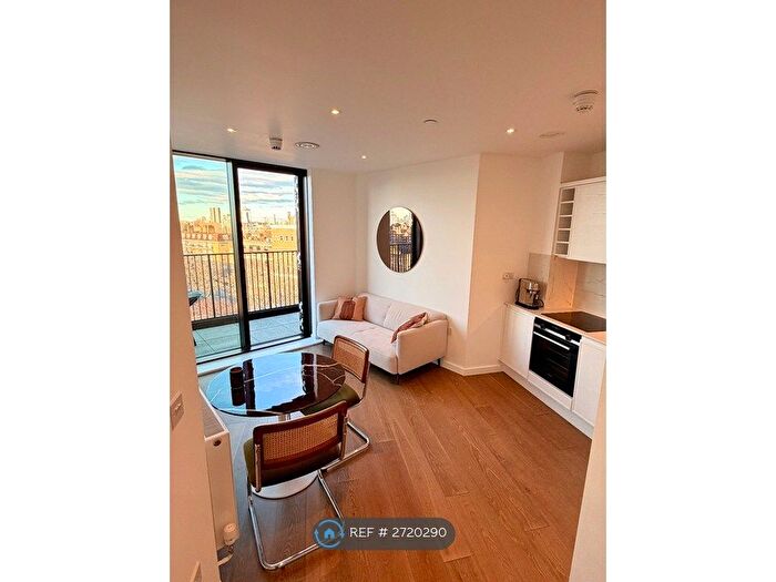 1 Bedroom Flat To Rent In Vetro Court, London, E14