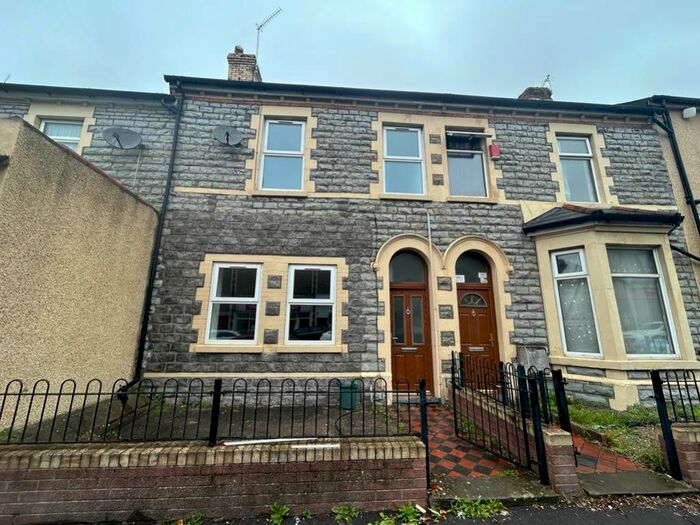3 Bedroom Terraced House To Rent In Holton Road, Barry, CF63