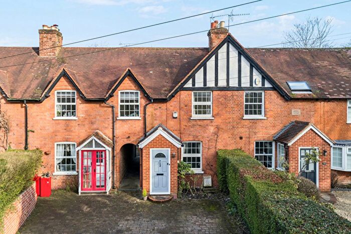 2 Bedroom Cottage For Sale In Templewood Lane, Stoke Poges, SL2