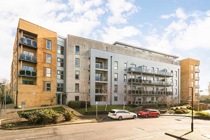2 Bedroom Flat To Rent In St. Georges Grove, Earlsfield, SW17
