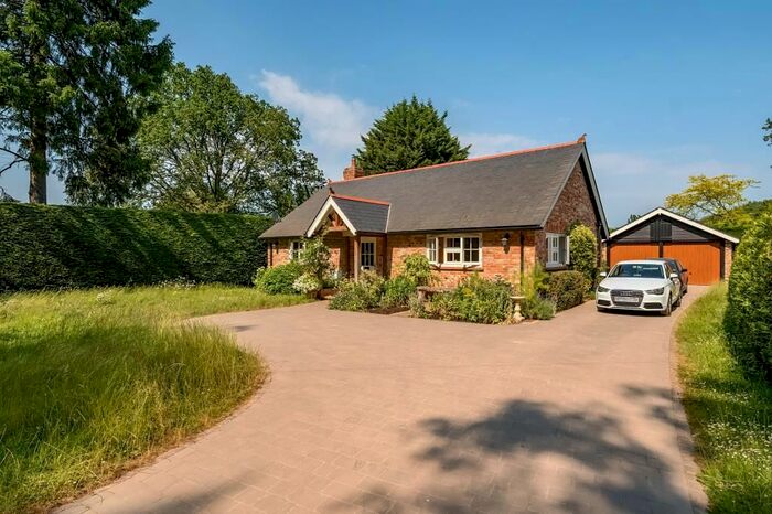 5 Bedroom Detached Bungalow To Rent In West End, Surrey, GU24