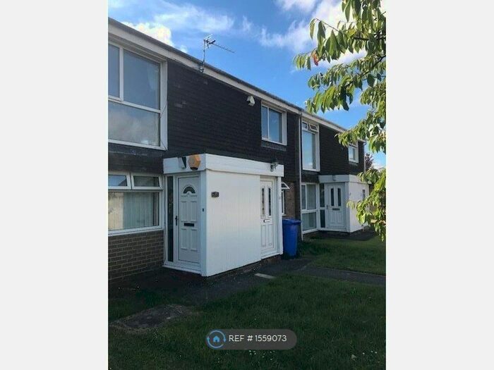 2 Bedroom Flat To Rent In Wreay Walk, Cramlington, NE23