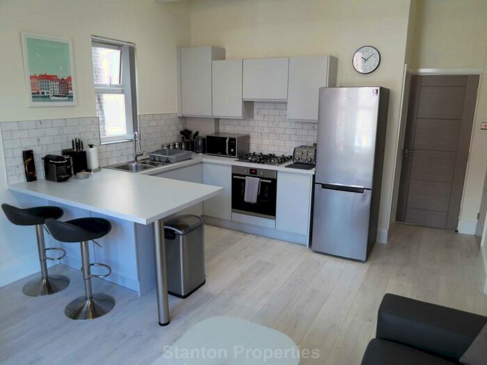 1 Bedroom Flat To Rent In Clyde Road, West Didsbury, M20