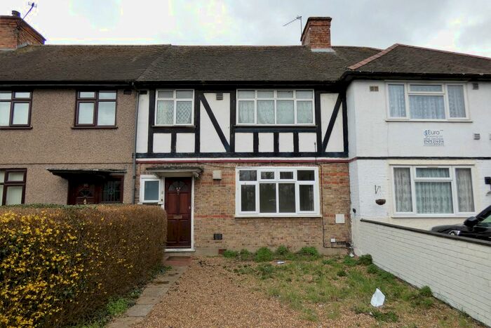 1 Bedroom Flat To Rent In Staines Road, Bedfont, Feltham, TW14