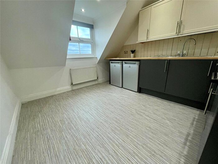 2 Bedroom Apartment To Rent In Campbell Road, Bournemouth, Dorset, BH1