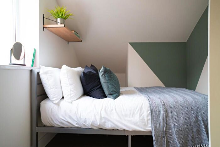 1 Bedroom Flat To Rent In Eileen Grove, Manchester, M14