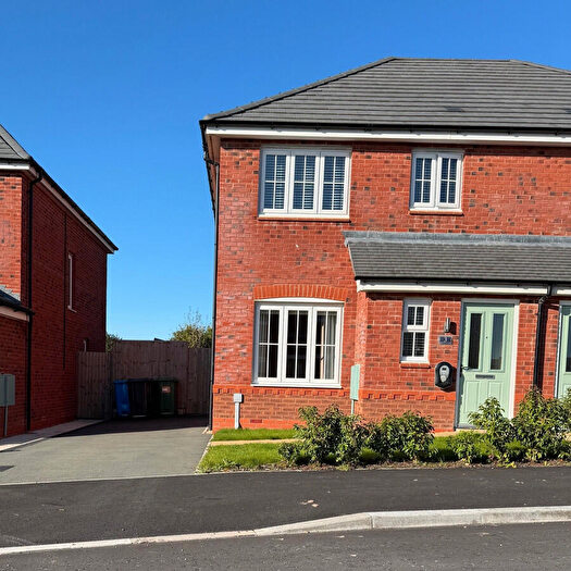 3 Bedroom Semi-Detached House To Rent In Ennerdale, Preston, PR4